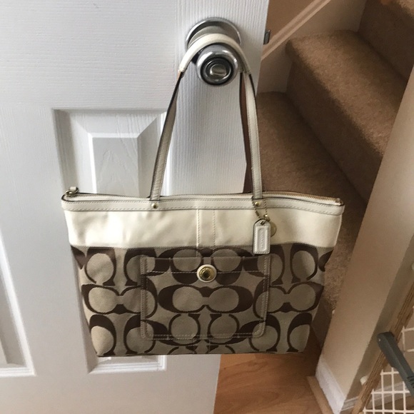 Authentic Coach Tote Bag - Picture 1 of 10